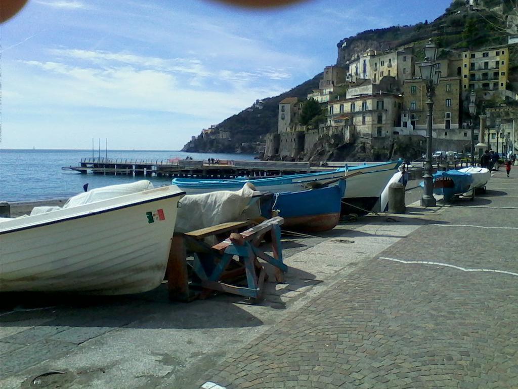 Casa Vacanze Nonno Aldo Minori Bagian luar foto