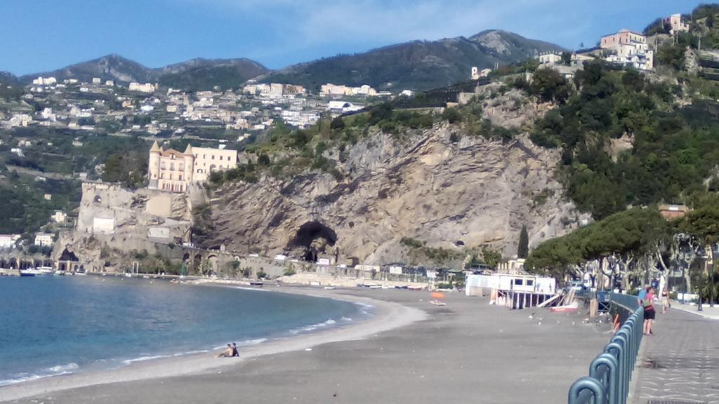 Casa Vacanze Nonno Aldo Minori Bagian luar foto
