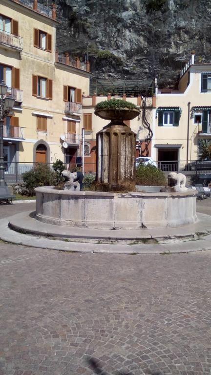 Casa Vacanze Nonno Aldo Minori Bagian luar foto